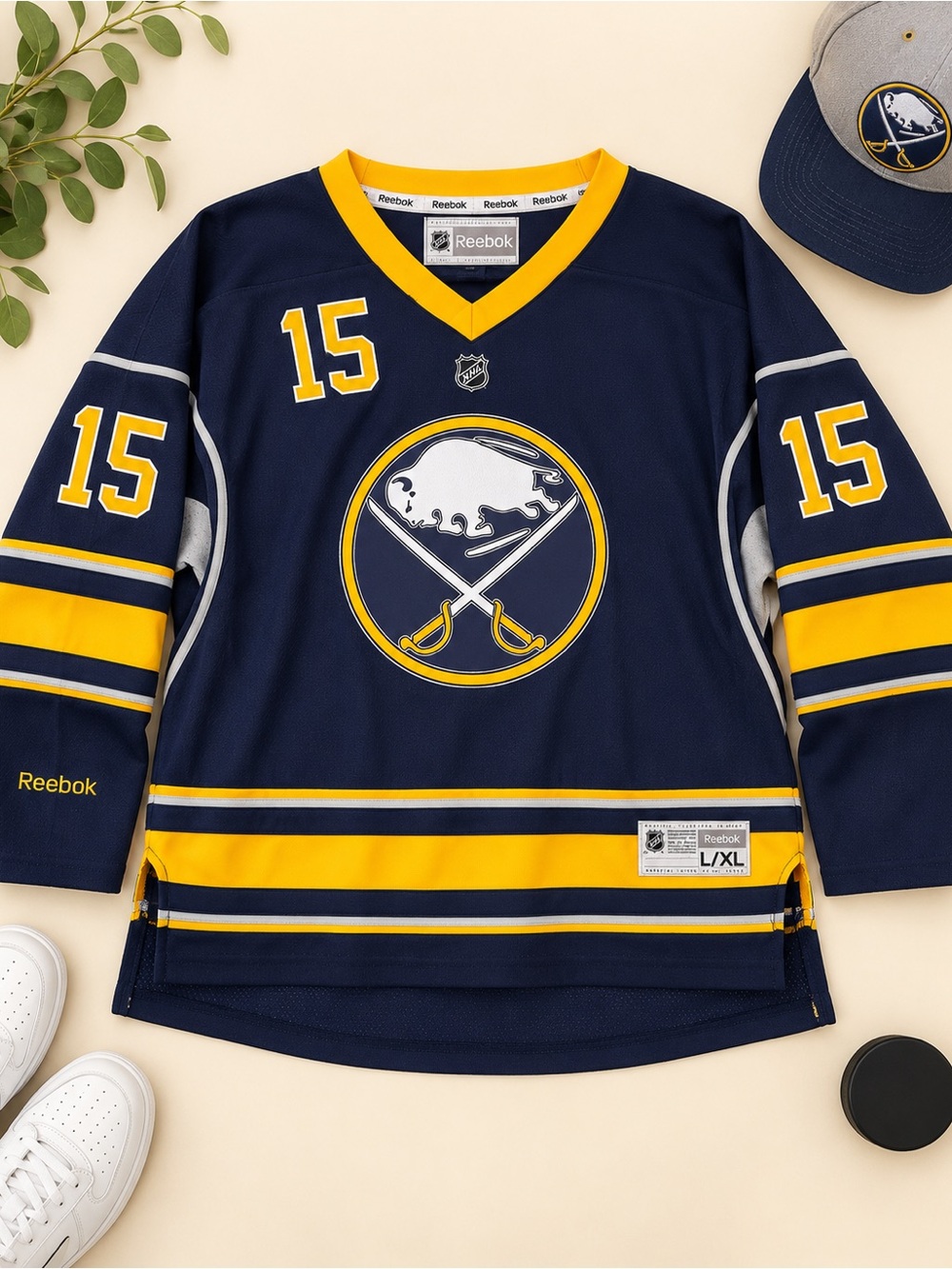 Reebok Buffalo Sabres Jack Eichel #15 Youth L/XL NHL Hockey Jersey